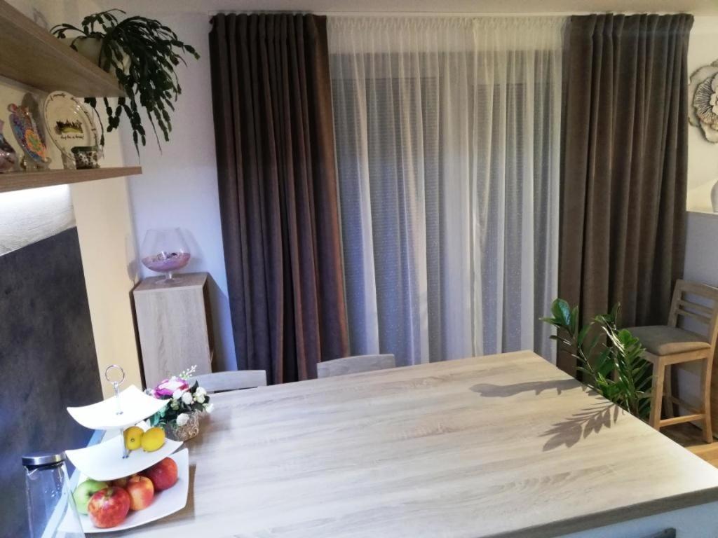 Galeria Stastie Apartment Senec Exterior photo